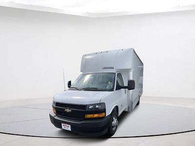 Used 2021 Chevrolet Express 4500 4x2, Box Van for sale #13AC1218 - photo 1