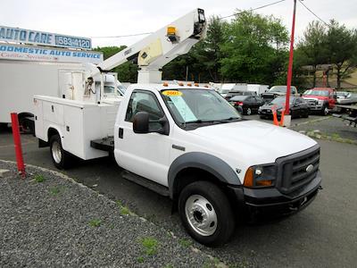 Used 2005 Ford F-450 Regular Cab 4x2, Bucket Truck for sale #VM06123 - photo 1