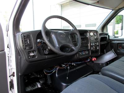 Used 2008 Chevrolet Kodiak C5500 Regular Cab 4x4, Rollback Body for sale #VM28321 - photo 2