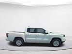 Used 2022 Nissan Frontier SV Crew Cab 4x4, Pickup for sale #19AN3131 - photo 5