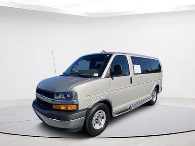 Used 2017 Chevrolet Express 2500 4x2, Passenger Van for sale #19AG2392 - photo 1