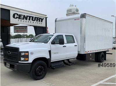 Used 2020 Chevrolet Silverado 5500 Regular Cab RWD, 16' Morgan Truck Body Box Truck for sale #49589 - photo 1