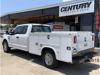 Used 2019 Ford F-250 XL Super Cab RWD, 8' Knapheide Service Truck for sale #49618 - photo 2