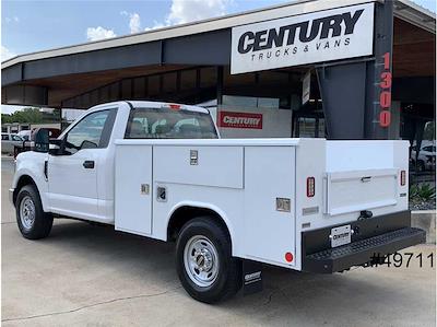 Used 2019 Ford F-250 XL Regular Cab RWD, 8' Reading Classic II Aluminum Service Truck for sale #49711 - photo 2