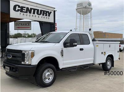 Used 2019 Ford F-250 Super Cab 4WD, 8' Reading Classic II Aluminum Service Truck for sale #50000 - photo 1