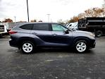 Used 2022 Toyota Highlander LE 4x4, SUV for sale #46508 - photo 9