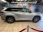 Used 2018 Toyota Highlander LE FWD, SUV for sale #A1P-57702 - photo 5