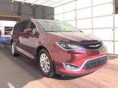 Used 2017 Chrysler Pacifica Touring L FWD, Minivan for sale #A3P-79605 - photo 1