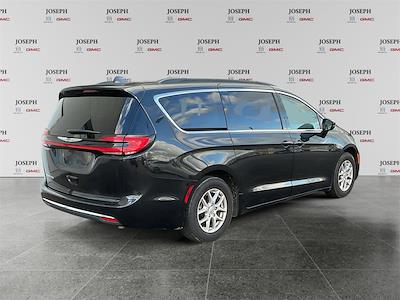 Used 2022 Chrysler Pacifica Touring L FWD, Minivan for sale #14864 - photo 2