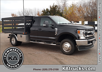 Used 2022 Ford F-350 XLT Super Cab 4x4, 9' Flatbed Truck for sale #C25843 - photo 1