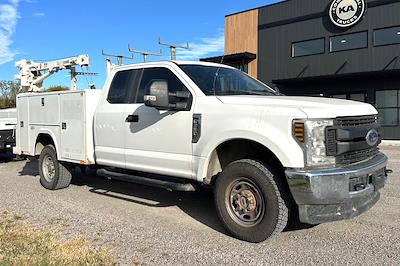 Used 2019 Ford F-350 XL Super Cab 4x4, 8' Mechanics Body for sale #C90823 - photo 2