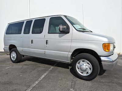 Used 2007 Ford E-350 XLT 4x2, Passenger Van for sale #A12418 - photo 1