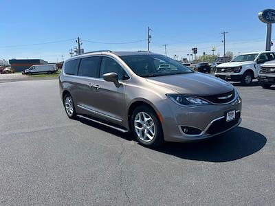 Used 2018 Chrysler Pacifica Touring L FWD, Minivan for sale #B2431 - photo 1
