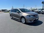 Used 2018 Chrysler Pacifica Touring L FWD, Minivan for sale #B2431 - photo 1