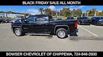 Used 2017 GMC Sierra 1500 SLE Crew Cab 4x4, Pickup for sale #CH24305A - photo 4