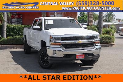 Used 2018 Chevrolet Silverado 1500 LT Crew Cab 4x4, Pickup for sale #52621 - photo 1