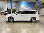 Used 2023 Chrysler Pacifica Touring L FWD, Minivan for sale #PR542021 - photo 3