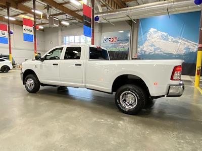 2024 Ram 3500 Crew Cab DRW 4WD, Pickup for sale #RG339602 - photo 2