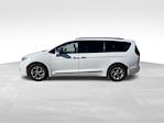 Used 2022 Chrysler Pacifica Limited FWD, Minivan for sale #NR162516 - photo 4