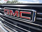 New 2025 GMC Sierra 2500 SLT Crew Cab 4WD, Pickup for sale #2350002 - photo 32