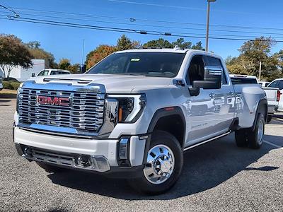 New 2025 GMC Sierra 3500 Denali Crew Cab 4WD, Pickup for sale #2350014 - photo 1