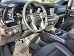 New 2025 GMC Sierra 2500 SLT Crew Cab 4WD, Pickup for sale #2350022 - photo 10