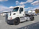 2015 Freightliner Cascadia Day Cab DRW 4x2, Semi Truck for sale #10806 - photo 3