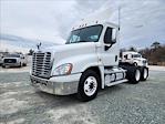 2016 Freightliner Cascadia Day Cab DRW 6x4, Semi Truck for sale #11158 - photo 3