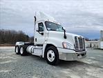 2016 Freightliner Cascadia Day Cab DRW 6x4, Semi Truck for sale #11158 - photo 5