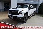 2025 Chevrolet Silverado 2500 Crew Cab 4x4, Pickup for sale #153576 - photo 5