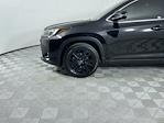 Used 2019 Toyota Highlander SE FWD, SUV for sale #24T3570B - photo 34