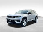 Used 2022 Jeep Grand Cherokee Laredo 4x4, SUV for sale #F1B0048 - photo 3