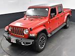 Used 2022 Jeep Gladiator Overland Crew Cab 4x4, Pickup for sale #25T2723A - photo 32