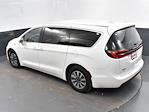 Used 2022 Chrysler Pacifica Touring L FWD, Minivan for sale #26P2127 - photo 3