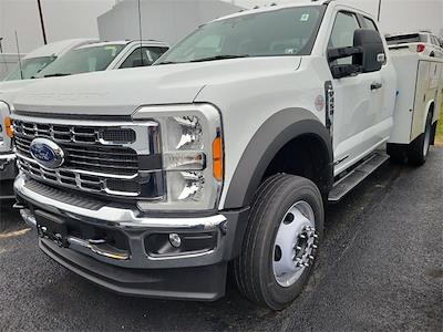 2023 Ford F-450 Super Cab DRW 4x4, Reading Classic II Steel Service Truck for sale #T23912 - photo 2