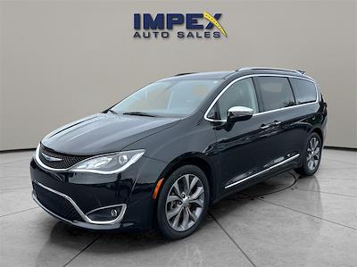 Used 2019 Chrysler Pacifica Limited FWD, Minivan for sale #1CV9528 - photo 1