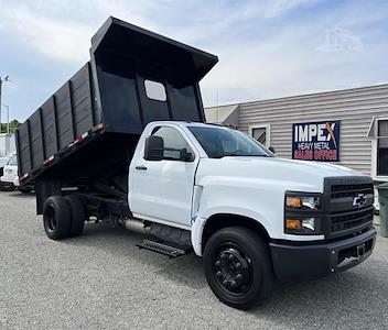 Used 2022 Chevrolet Silverado 5500 Work Truck Regular Cab 4x2, Dump Truck for sale #4IS1060A - photo 1