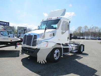 Used 2014 Freightliner Cascadia Day Cab 4x2, Semi Truck for sale #4FT1528 - photo 1