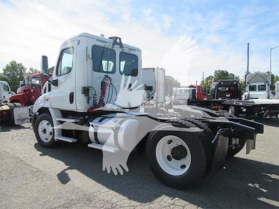 Used 2014 Freightliner Cascadia Day Cab 4x2, Semi Truck for sale #4FT1671 - photo 2