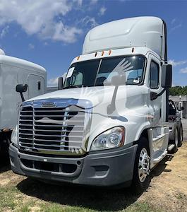 Used 2015 Freightliner Cascadia Day Cab 6x4, Semi Truck for sale #4FT4449 - photo 1