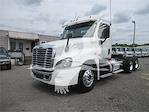 Used 2015 Freightliner Cascadia Day Cab 6x4, Semi Truck for sale #4FT4508 - photo 3