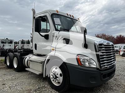 Used 2014 Freightliner Cascadia Day Cab 6x4, Semi Truck for sale #4FT5577 - photo 1