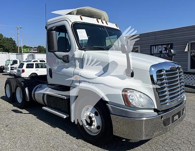 Used 2016 Freightliner Cascadia Day Cab 6x4, Semi Truck for sale #4FT6931 - photo 1