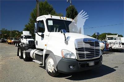 Used 2015 Freightliner Cascadia Day Cab 6x4, Semi Truck for sale #4FT7439 - photo 1