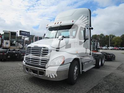 Used 2016 Freightliner Cascadia Day Cab 6x4, Semi Truck for sale #FLT7998 - photo 1