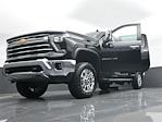 Used 2024 Chevrolet Silverado 2500 LTZ Crew Cab 4x4, Pickup for sale #24F454A - photo 71