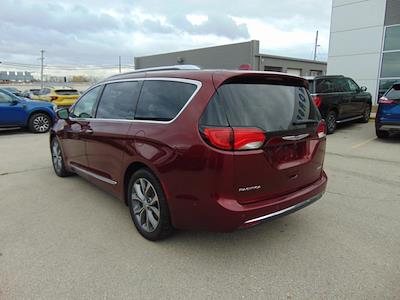 2018 Chrysler Pacifica FWD Limited for sale #FT91045A - photo 2