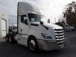 Used 2019 Freightliner Cascadia Day Cab 6x4, Semi Truck for sale #270131 - photo 3