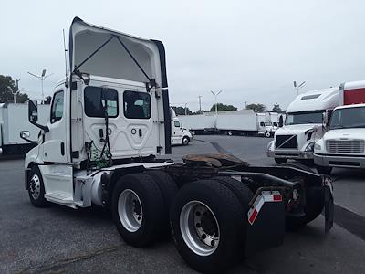 Used 2019 Freightliner Cascadia Day Cab 6x4, Semi Truck for sale #270143 - photo 2