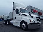 Used 2019 Freightliner Cascadia Day Cab 6x4, Semi Truck for sale #270143 - photo 4